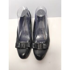 Salvatore‎ Ferragamo Black leather Carla Embossed Leather Pumps Bow Detail